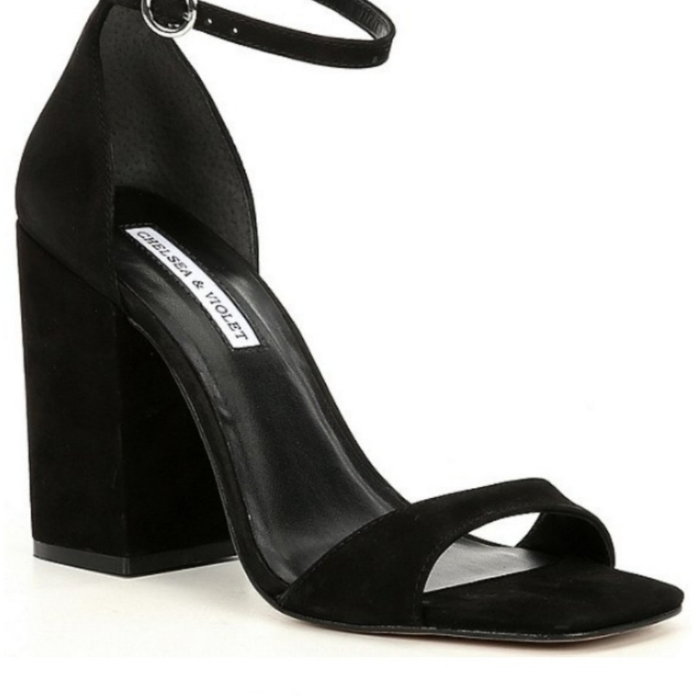 VIOLET & CHELSEA TARA SUEDE EMBOSSED BLOCK SANDALS SIZE 8